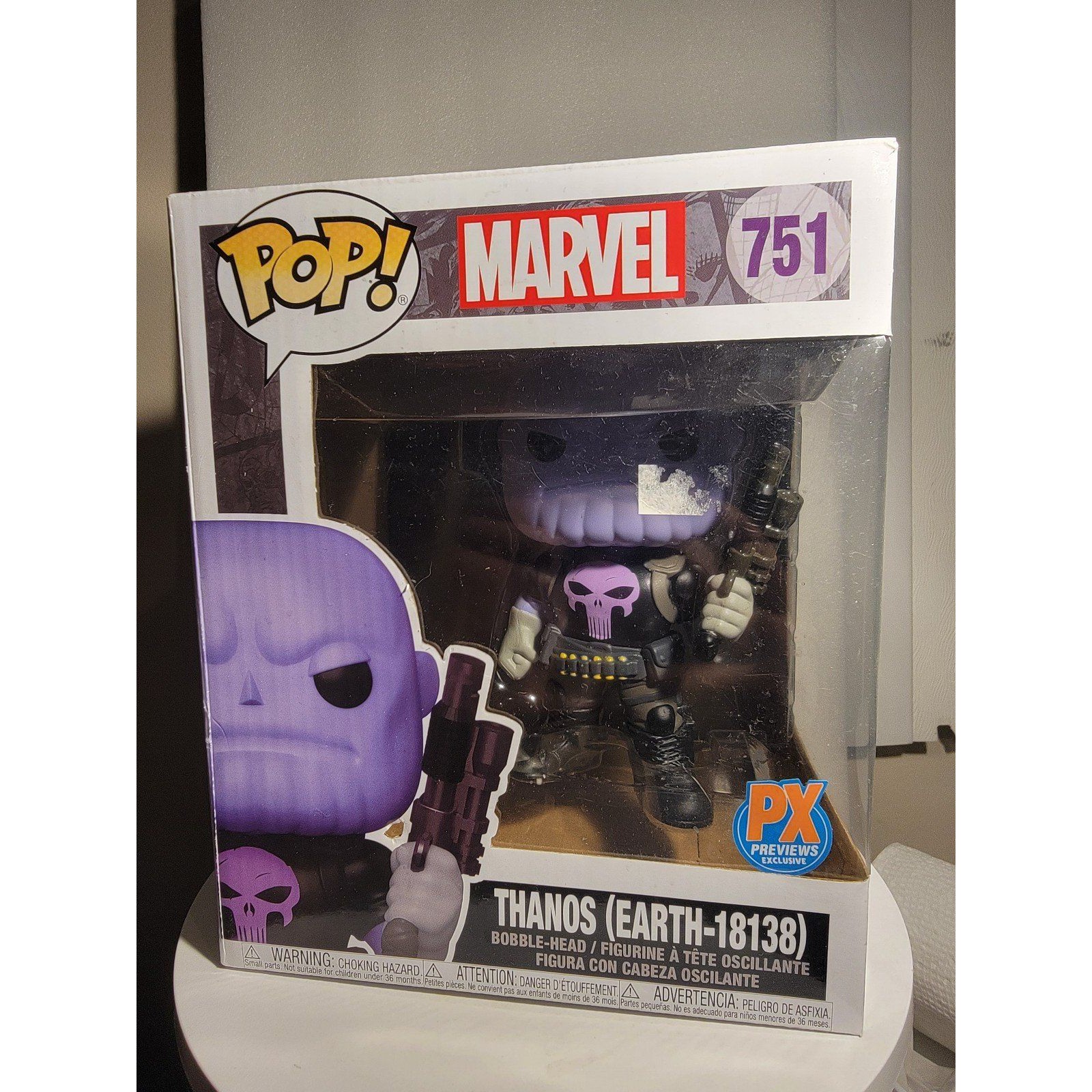 Deluxe Marvel  Thanos Earth 751